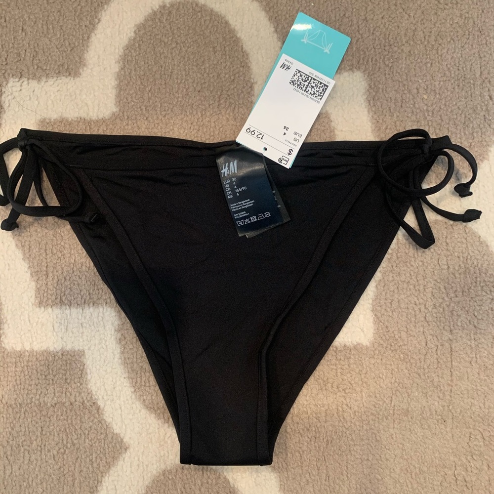 NWT H&M black bathing suit bottoms